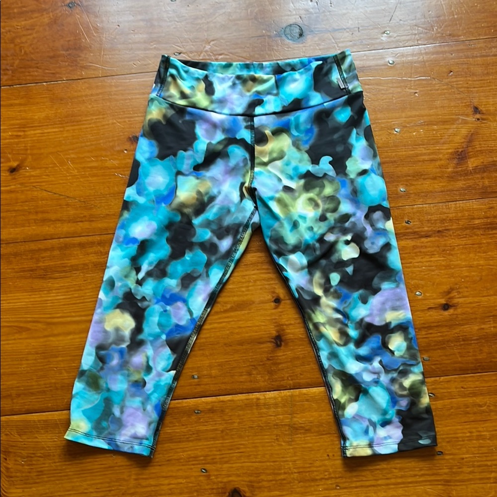 Kos USA capri athletic leggings
